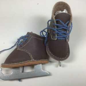 Item# CA005 / leather ice skates with metal blade