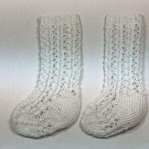 Item# SX011 / Susanna’s knit knee socks white