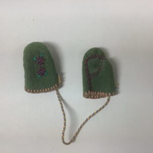 Item# BT119 / green embroidered mittens for baby