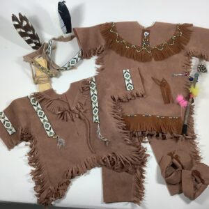 Item# SFS27 / Sasha Souvenir Outfit Indian Camp/ 1997 / New England Sasha Club